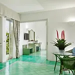 Hotel Miramalfi 5*