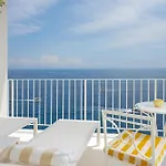 Hotel Miramalfi 5*