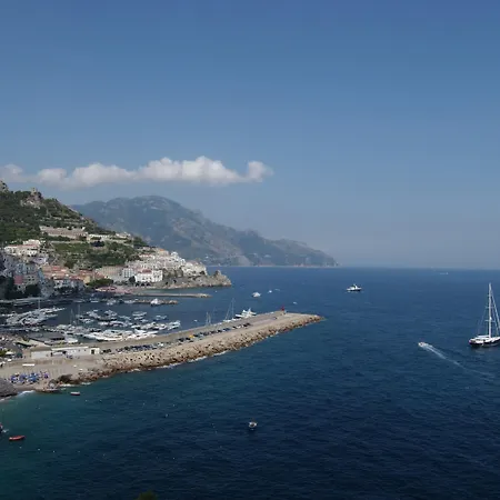 Hotel Miramalfi 5*