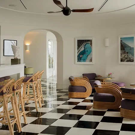 Готель Miramalfi