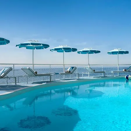 Hotel Miramalfi 5*